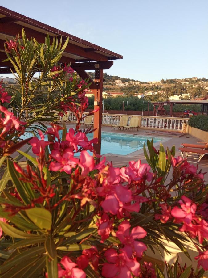 Residence Ionian St&Apts Argostoli  Eksteriør billede